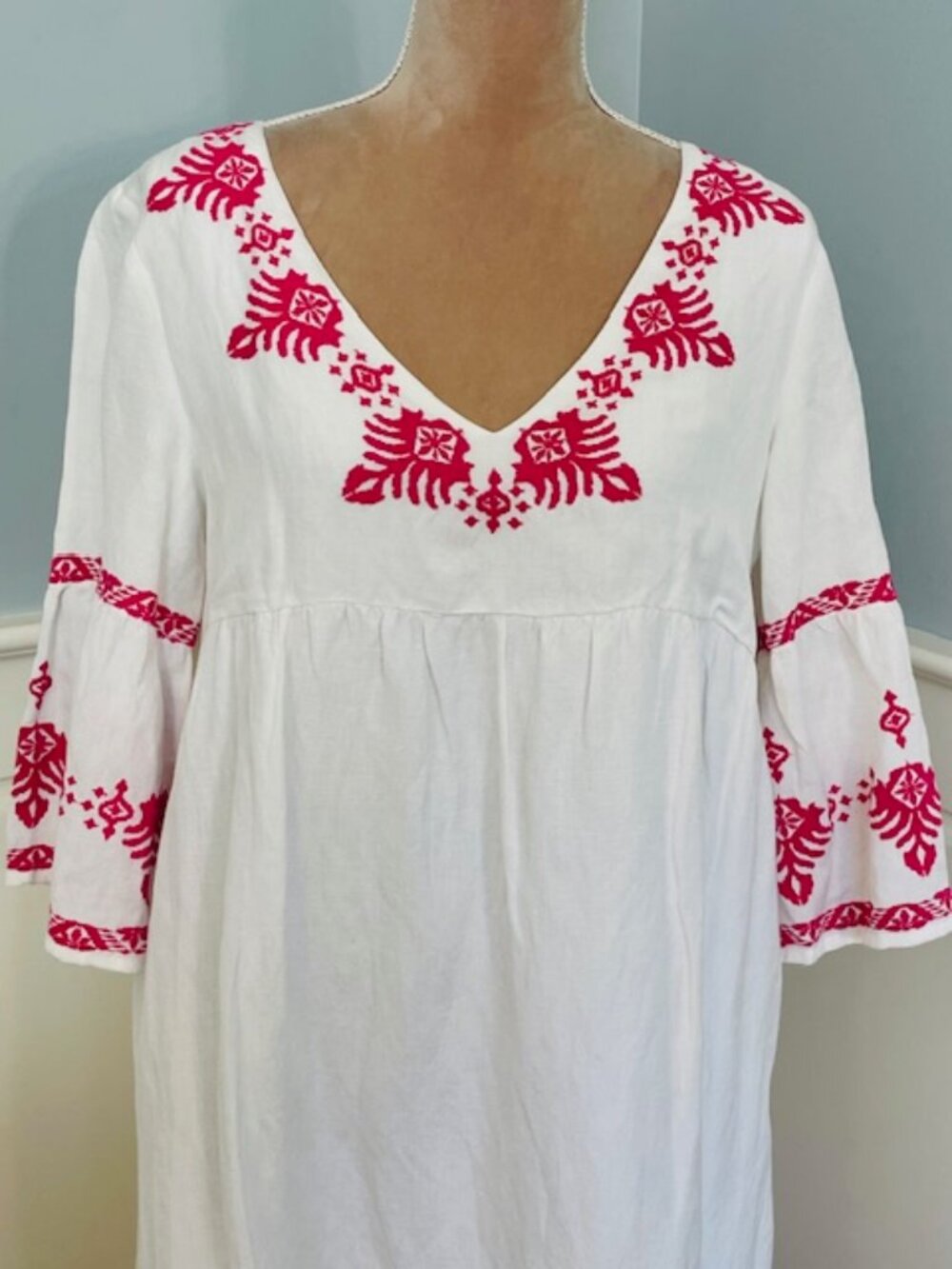 Tommy Bahama Embroidered Linen Bell Sleeve Midi Dress Cover Up Pockets Small - Picture 3 of 8